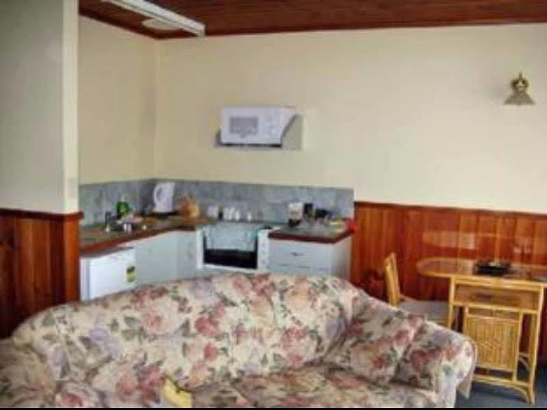 Kitty'S Cottages - Managed By Big4 Strahan Holiday Retreat Kültér fotó